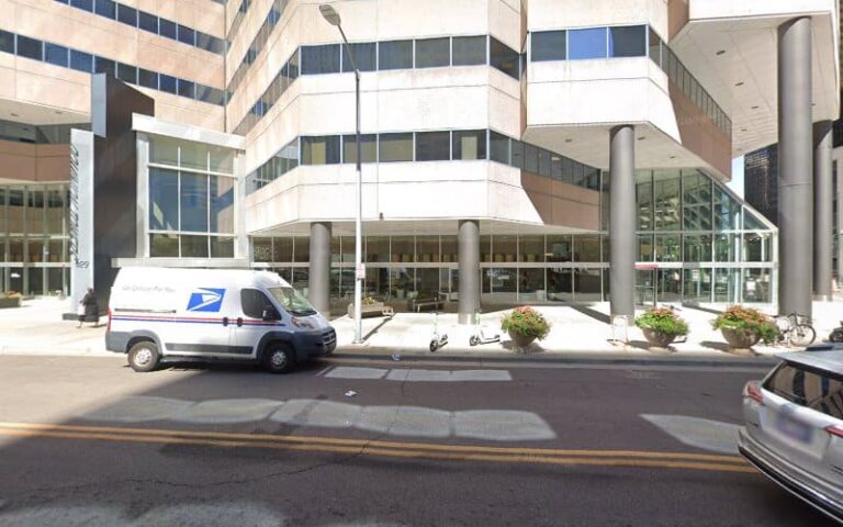 391832 signature law firm 768x480