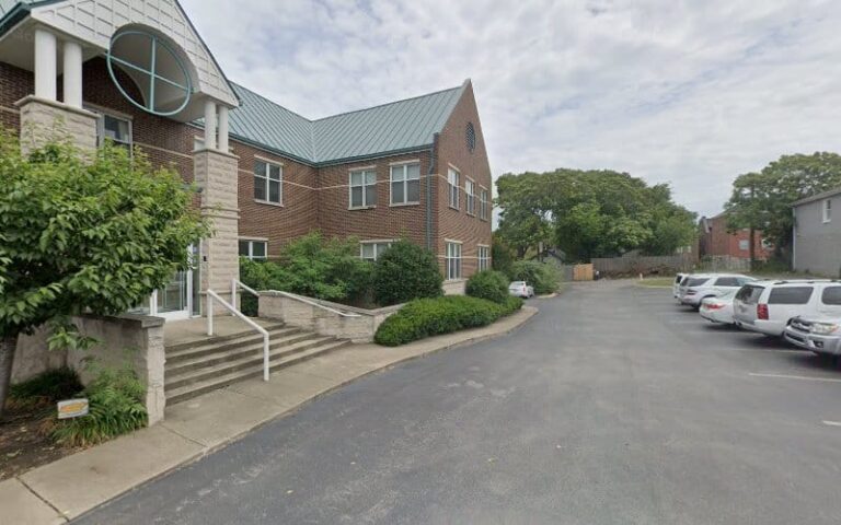 392451 simmons janelle 768x480