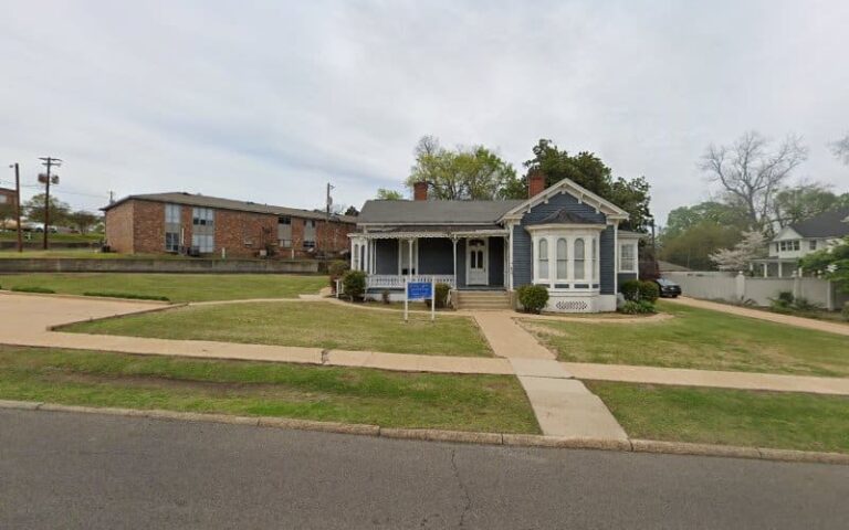 392911 sims sims llc 768x480