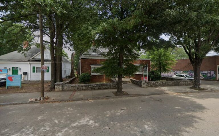 392961 sims waymon 768x480