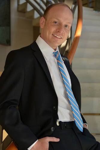 393284 sise law firm