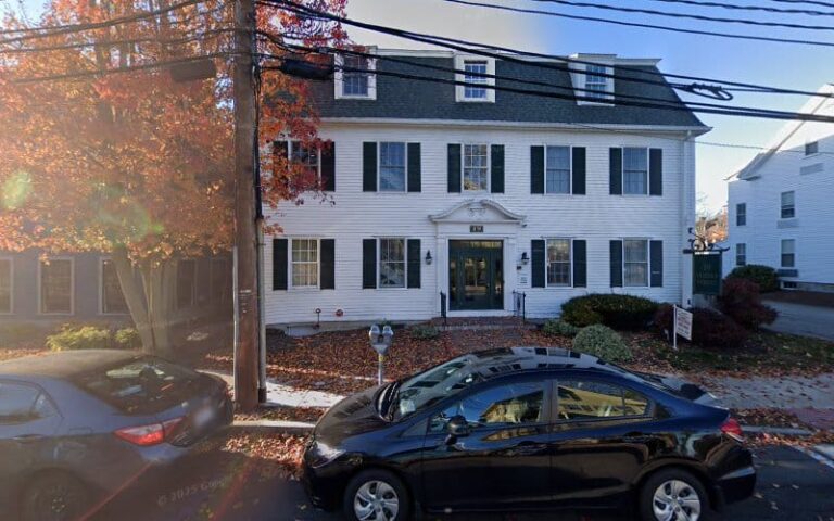 393701 skm law office 768x480