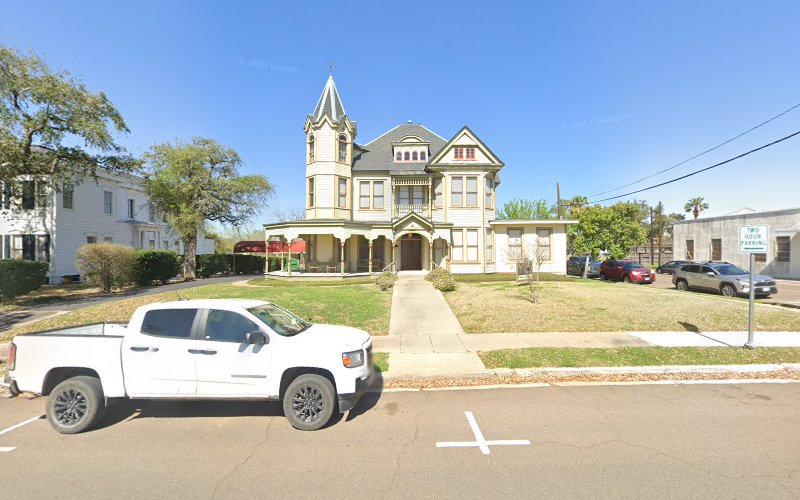 42125 davis law firm
