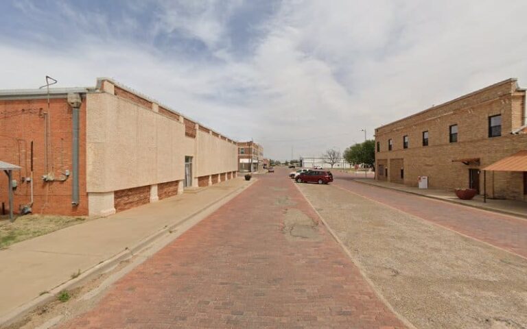 42809 donnis m. scott attorney at law 768x480