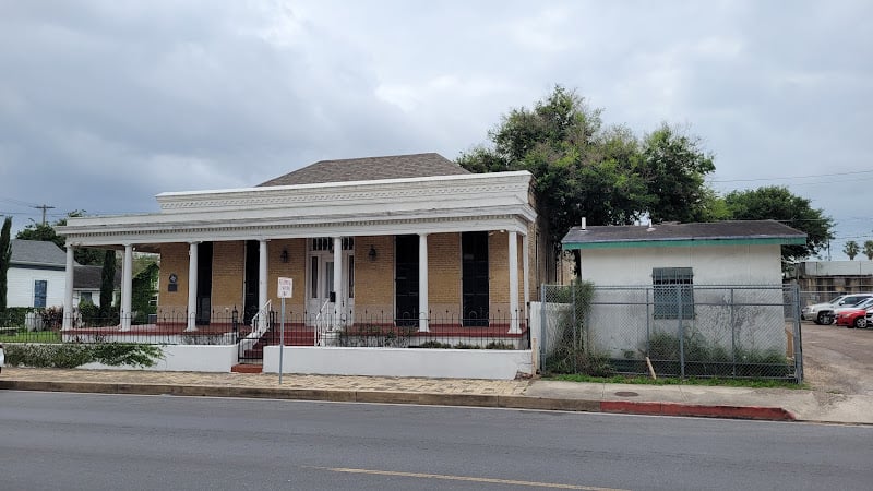 43195 eddie lucio iii law office