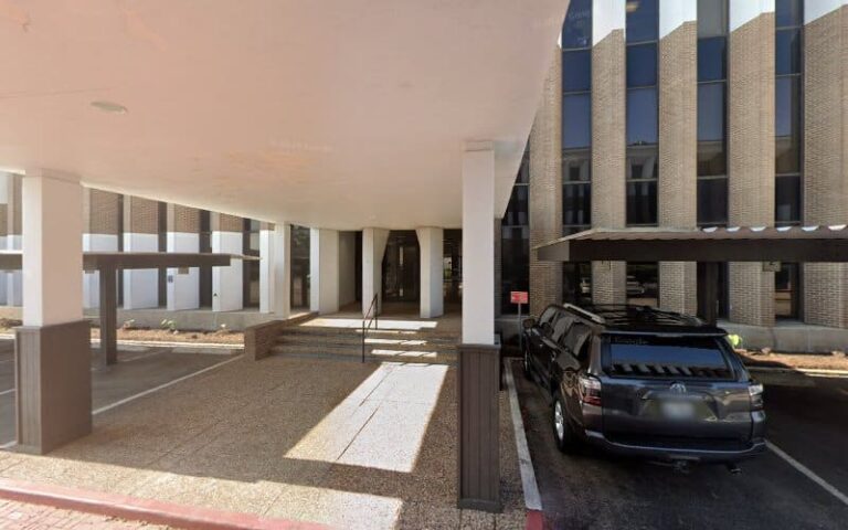 43524 enwere associates 768x480