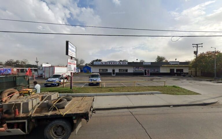 45256 glady n. daniels abogada 768x480