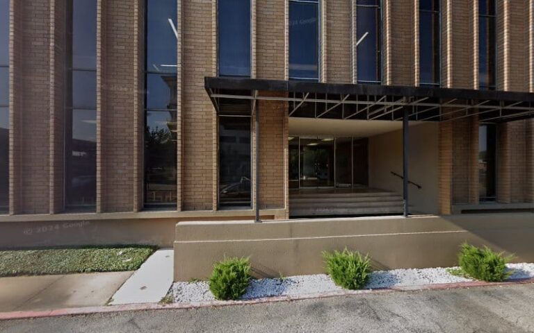 48630 joel g. holm attorney 768x480