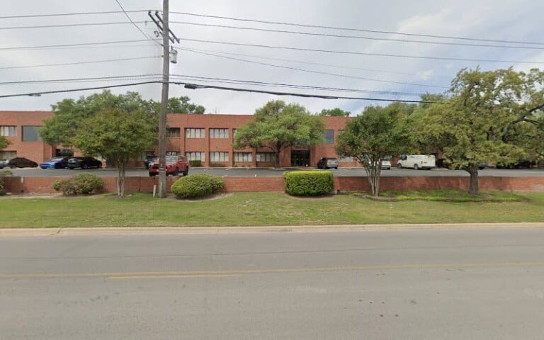 61098 sarah diafi law office 768x480