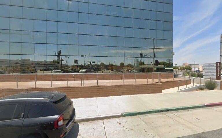 73190 adriana brava law 768x480