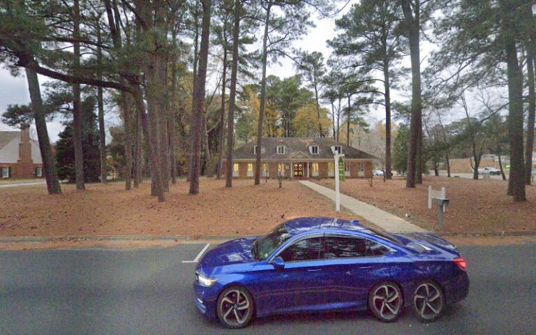 77045 alley morgan w 768x480