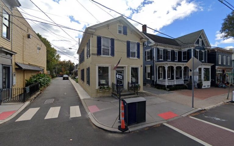 81832 anthony danzo law office 768x480