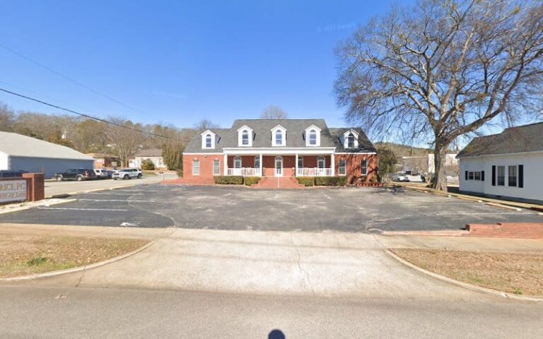 394851 smith cary 768x480