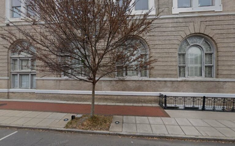 394898 smith darryl g 768x480