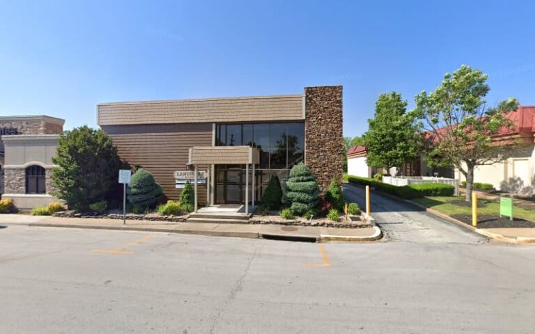 394904 smith david l atty 768x480