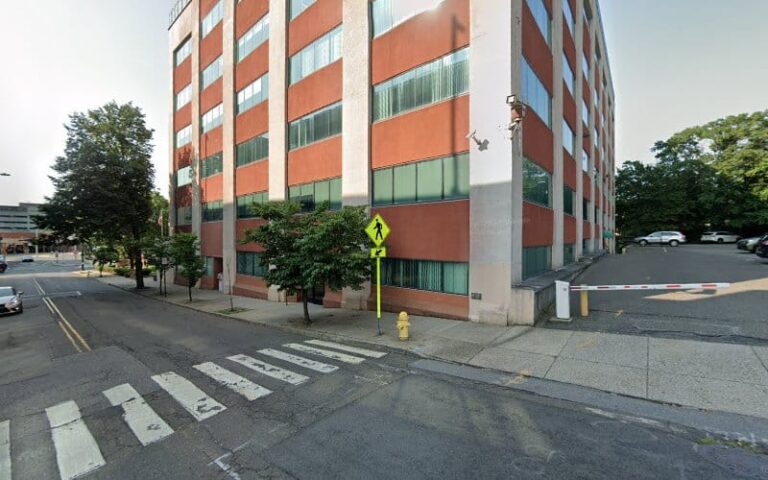 395039 smith j craig 768x480