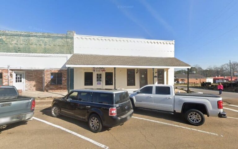 395045 smith j douglas 768x480