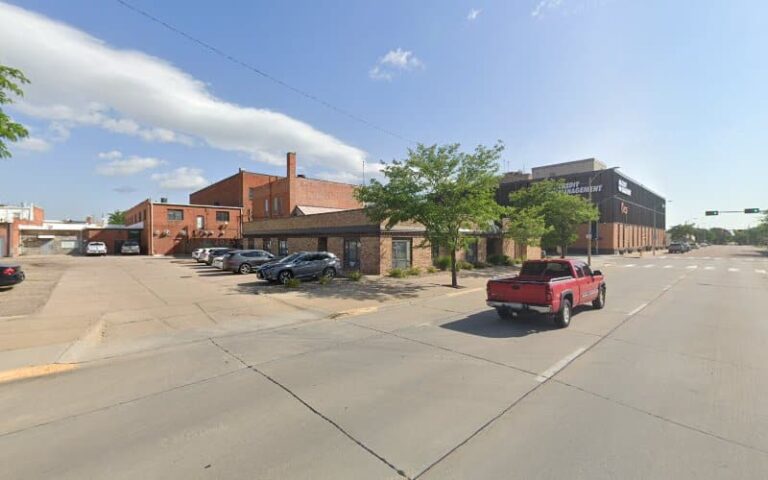 395081 smith johnson allen connick hansen 768x480