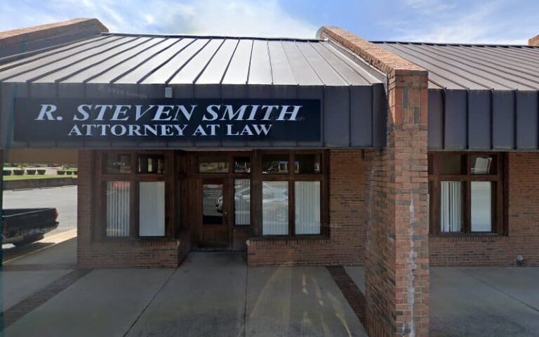 395389 smith r steven 768x480