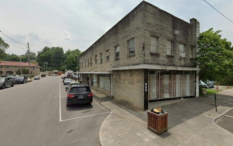 395411 smith roger 768x480