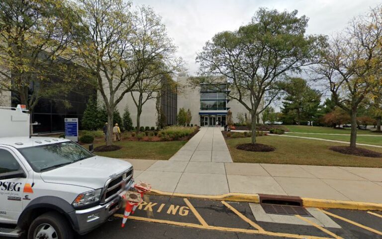 395490 smith thomas r 768x480