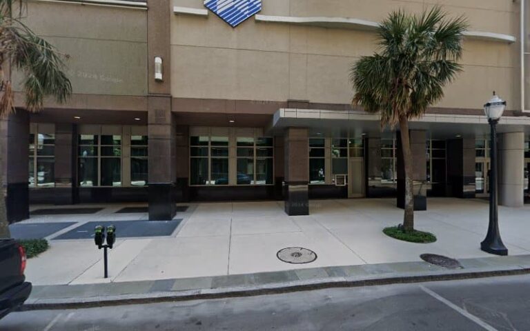 395519 smith w bradley 768x480