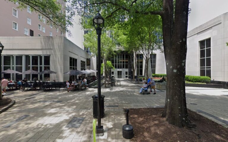 395523 smith w lindsay 768x480