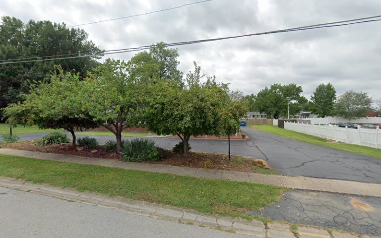 395531 smith webb h 768x480