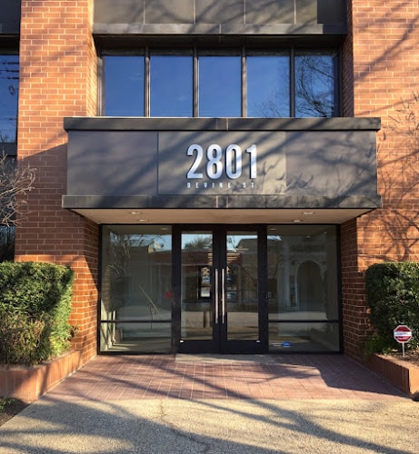 395585 smith born leventis taylor vega llc