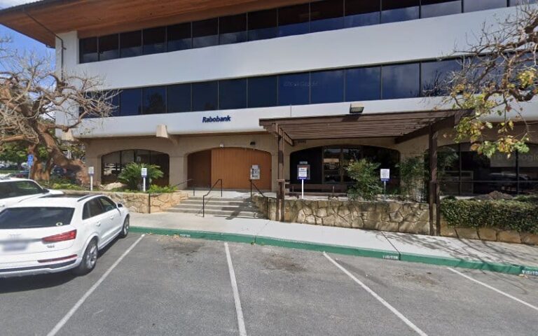 396089 snyder law 768x480