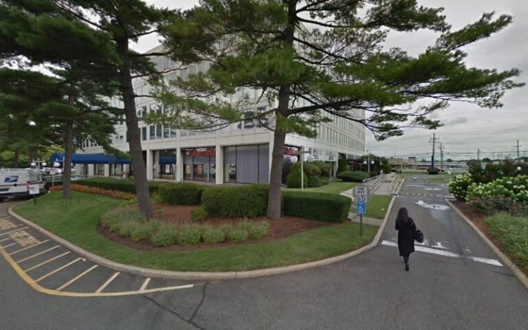 397185 sosnik howard 768x480