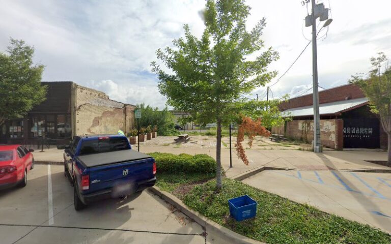 399472 staggs clay 768x480