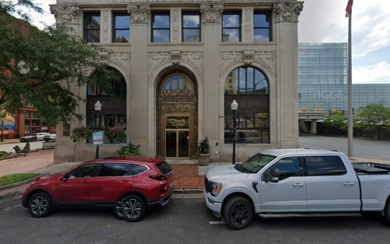 399884 stanley lande hunter young wendy l 768x480