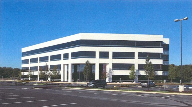 400088 stark stark 768x430