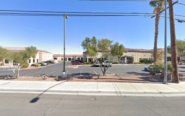 402462 stephens gourley bywater 768x480