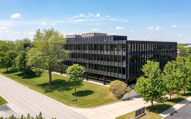 402648 sterling lawyers llc 768x479