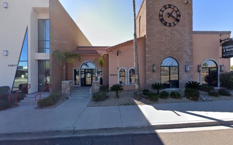 402776 sternfels white 768x480