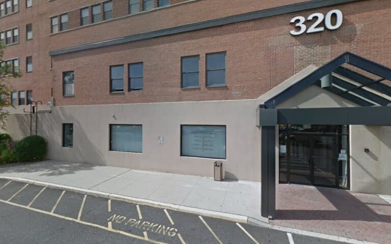 403750 steven politi law office 768x480