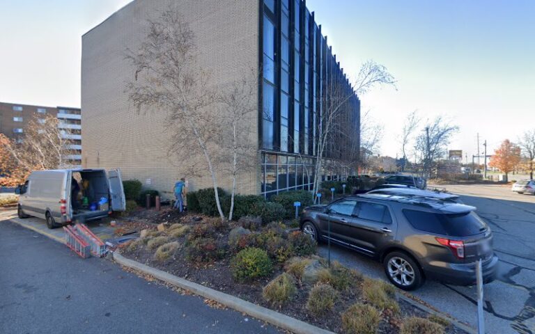 404864 stolarsky lon 768x480