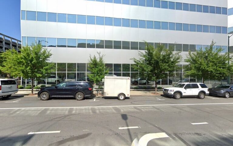 405471 strange ross e 768x480