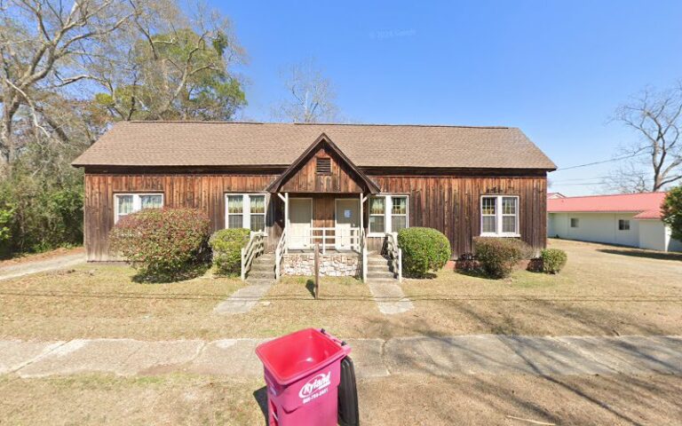 405582 straughan straughan 768x480