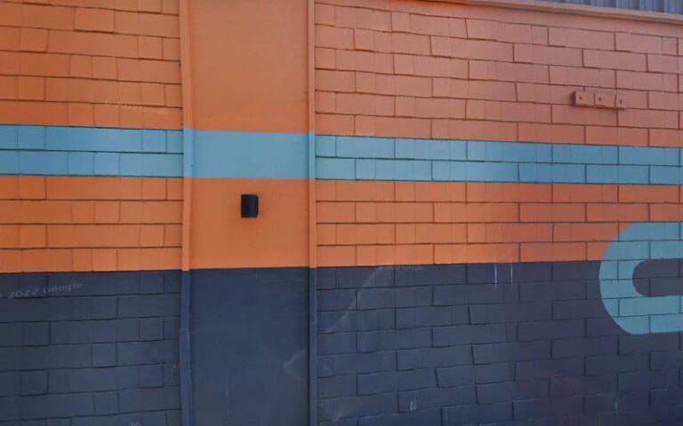 405620 strauss lawrence 768x480