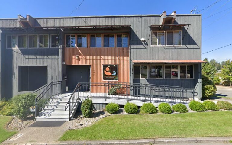 405912 strong family law 768x480