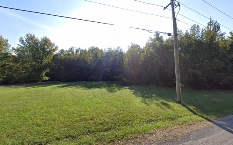 405928 strong law office 768x480