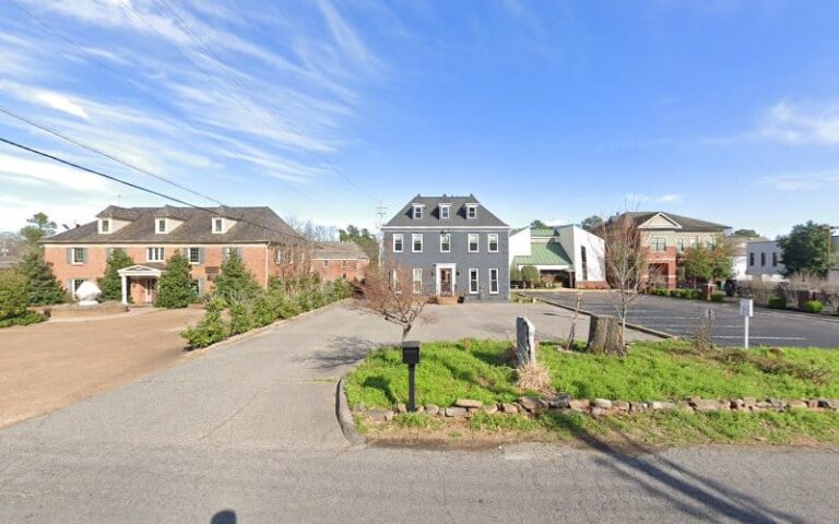 406076 stuart breakstone 768x480