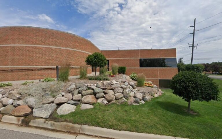 406489 sucher legal 768x480