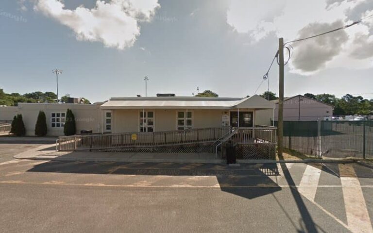 406547 suffolk county district atty 768x480