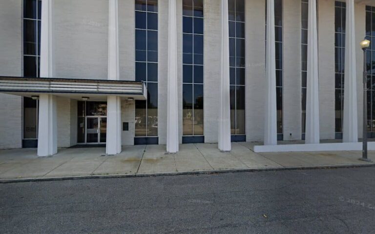 406924 sullivan robert 768x480