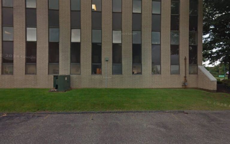 407052 summers law 768x480