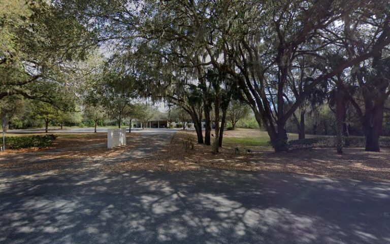 408690 swigert brett l 768x480